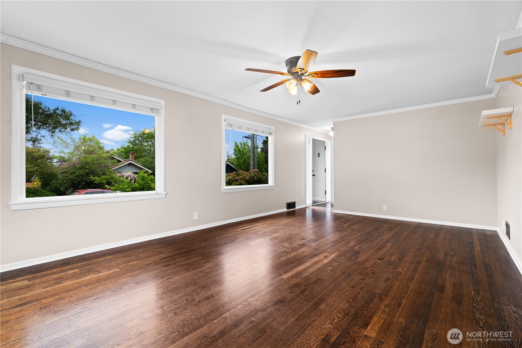 6630 S Warner Street , Tacoma, WA 98409