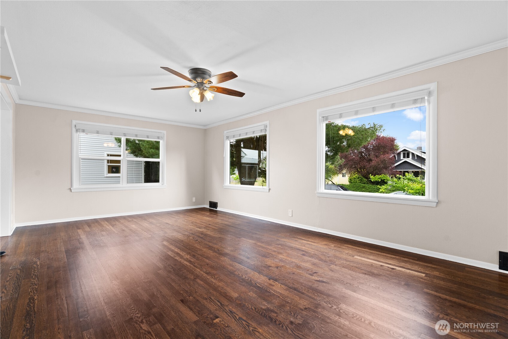 6630 S Warner Street , Tacoma, WA 98409