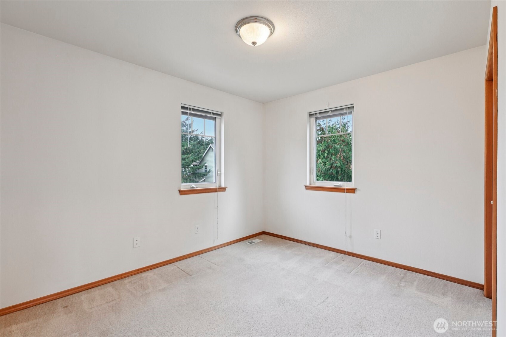 21303 41st Court W, Mountlake Terrace, WA 98043