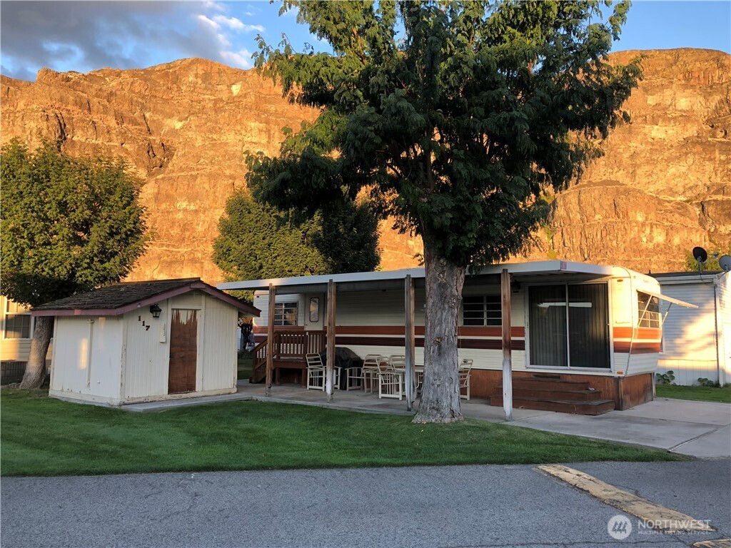 8818 Crescent Bar Road NW #117, Quincy, WA 98848