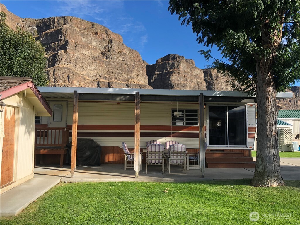 8818 Crescent Bar Road NW #117, Quincy, WA 98848