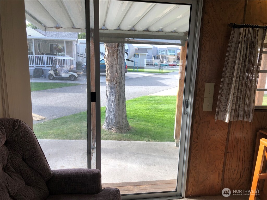 8818 Crescent Bar Road NW #117, Quincy, WA 98848