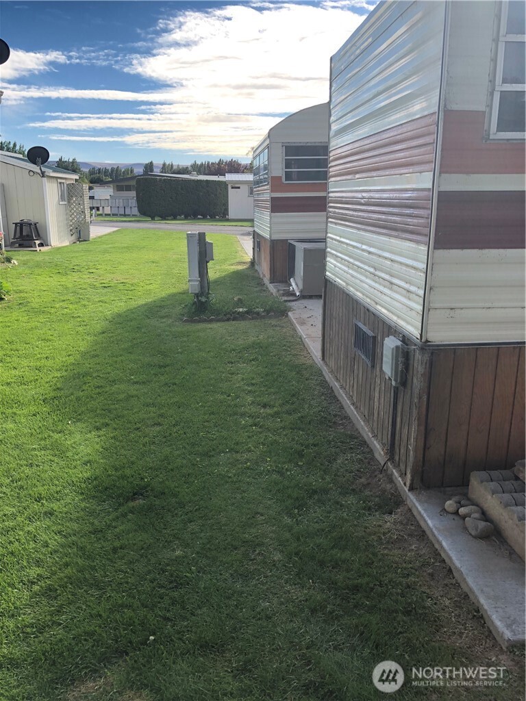 8818 Crescent Bar Road NW #117, Quincy, WA 98848