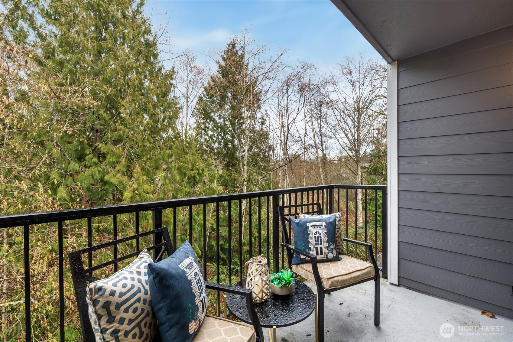 12611 109th Court NE #J302, Kirkland, WA 98034