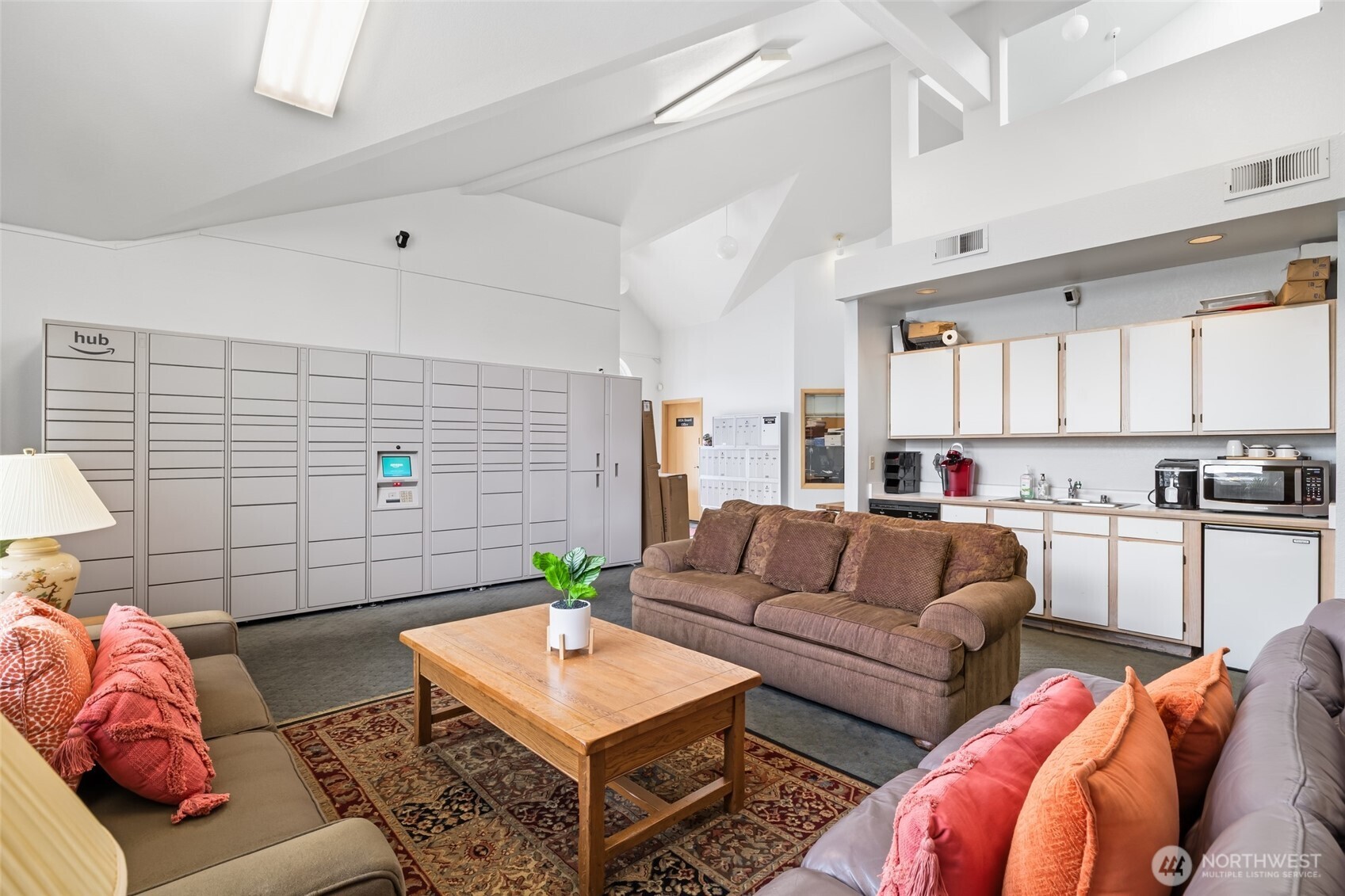 12611 109th Court NE #J302, Kirkland, WA 98034