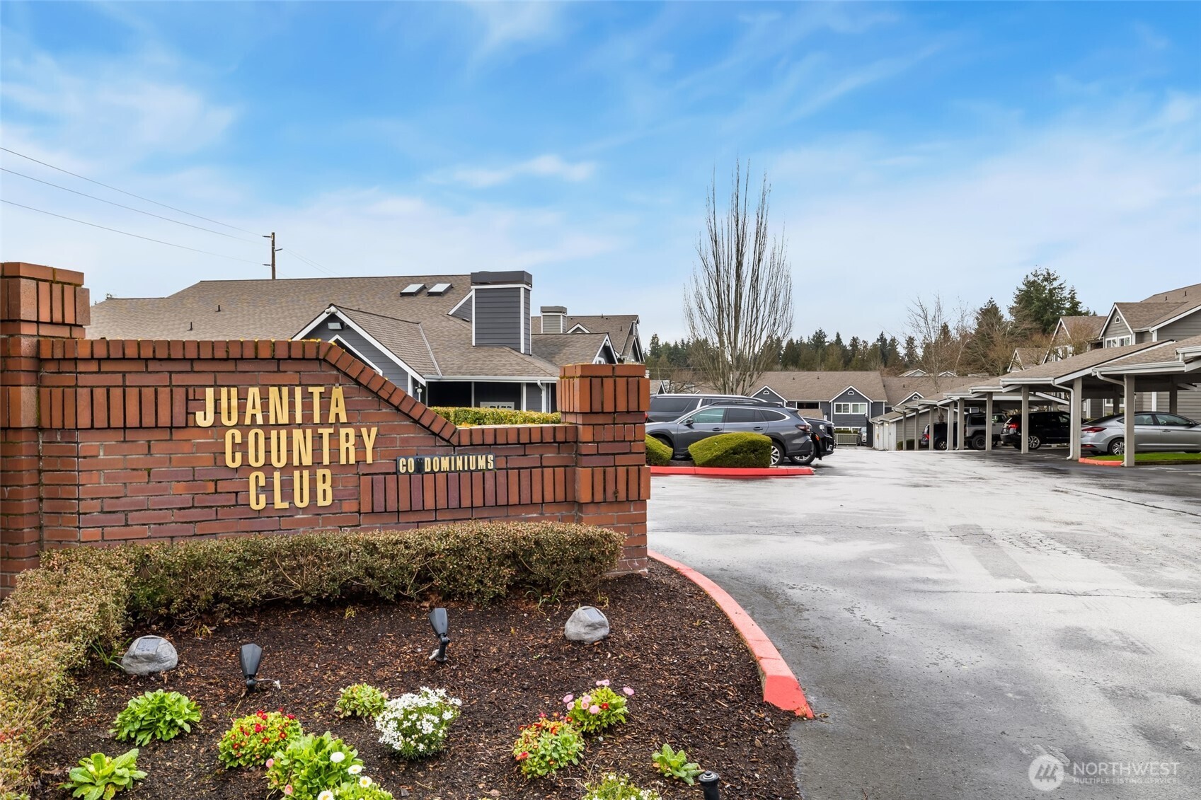 12611 109th Court NE #J302, Kirkland, WA 98034