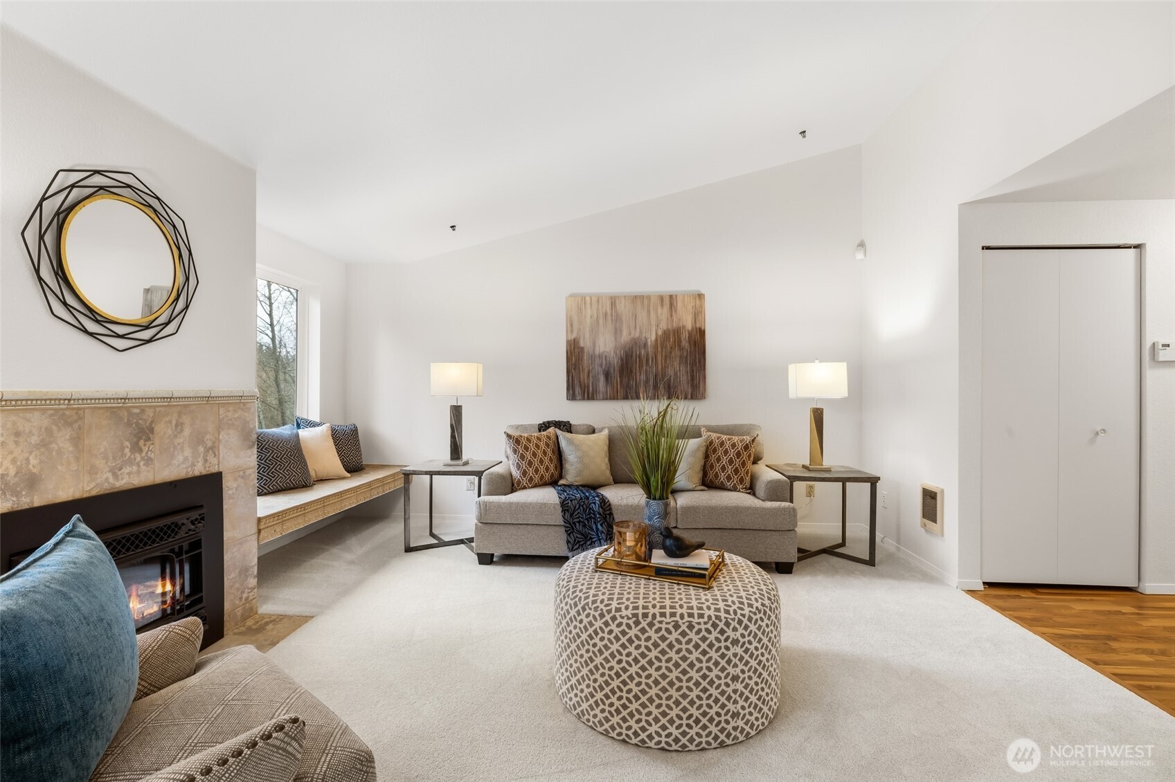 12611 109th Court NE #J302, Kirkland, WA 98034