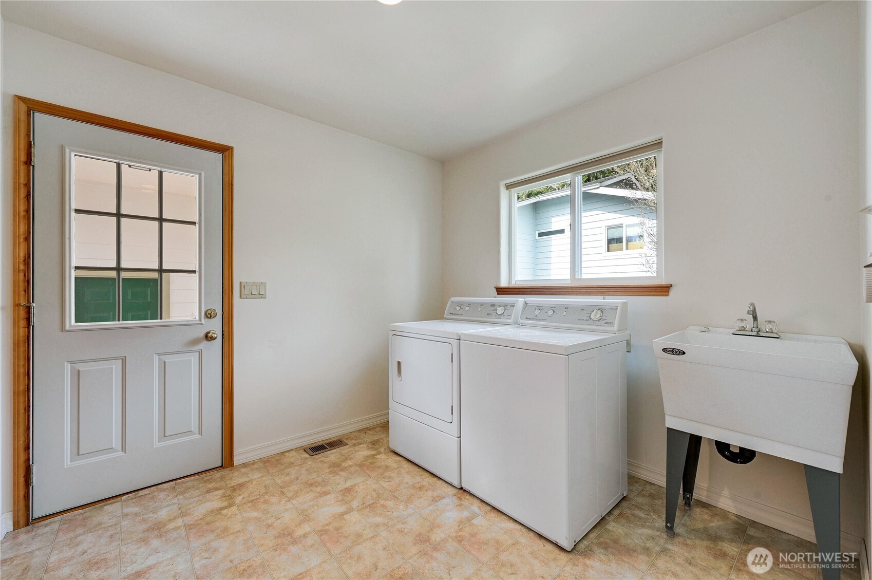 82 Montgomery Lane , Port Ludlow, WA 98365