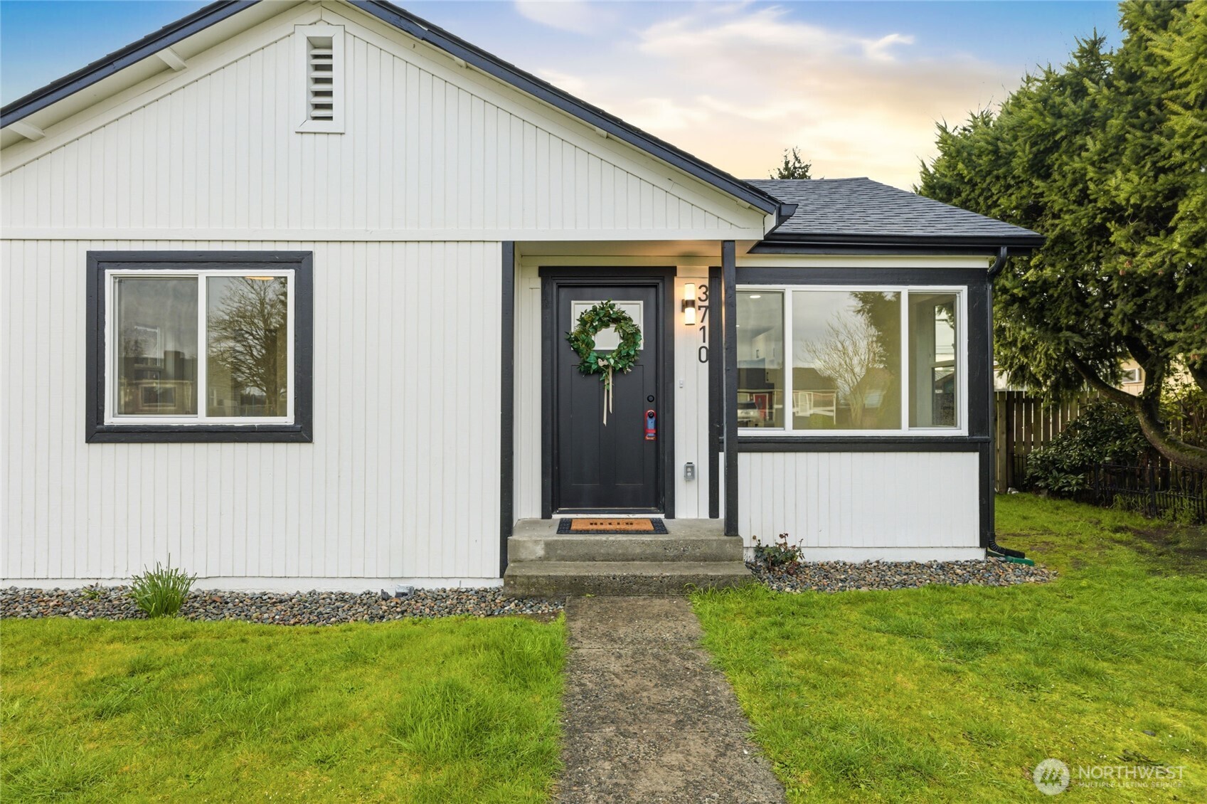 3710 E F Street , Tacoma, WA 98404