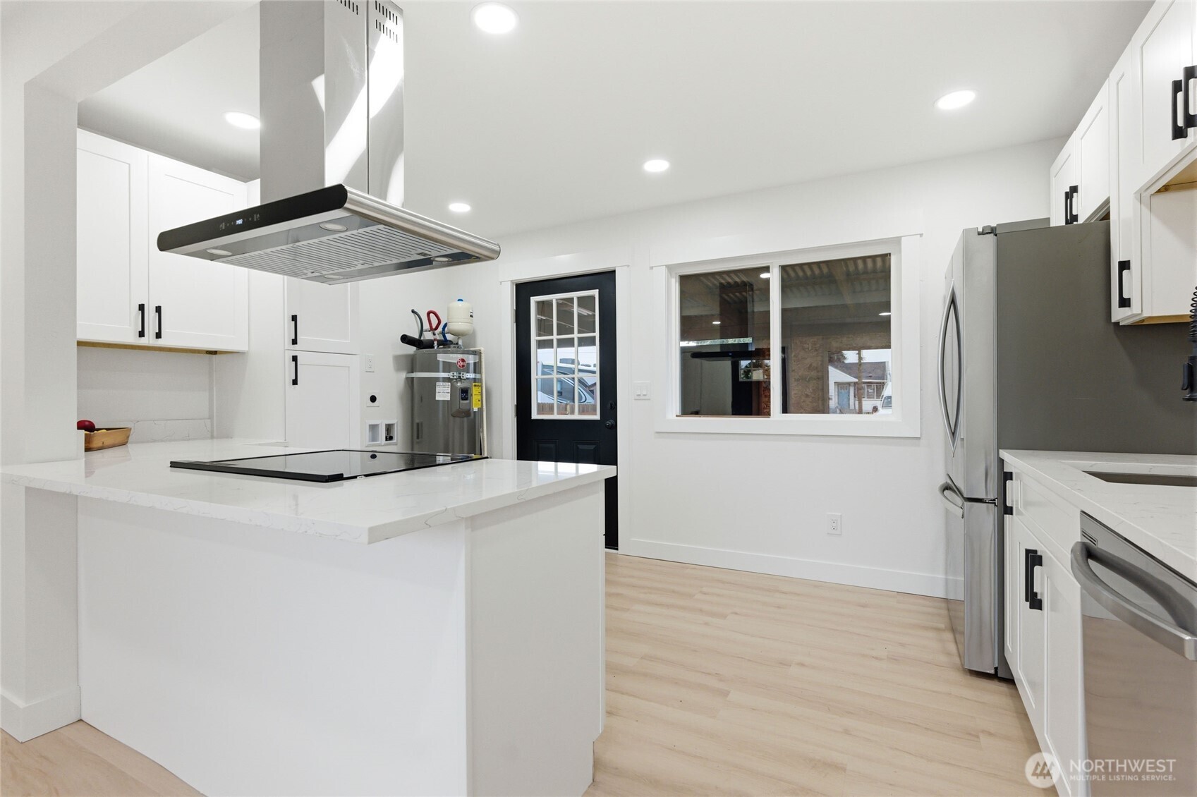 3710 E F Street , Tacoma, WA 98404