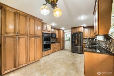 10612 Marietta Street SW, Tacoma, WA 98498 - Photo 9