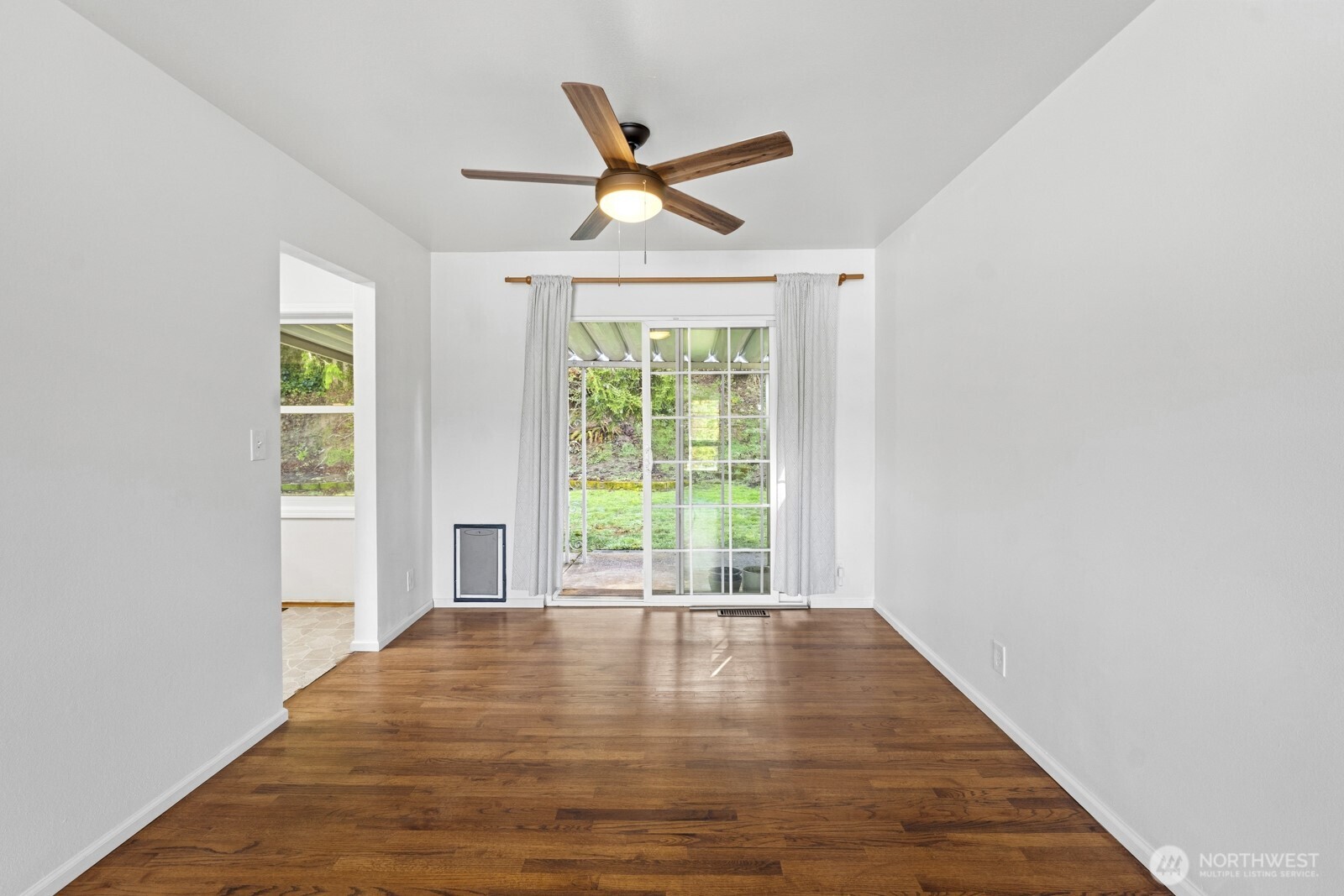 6215 Maple View Drive , Bremerton, WA 98312