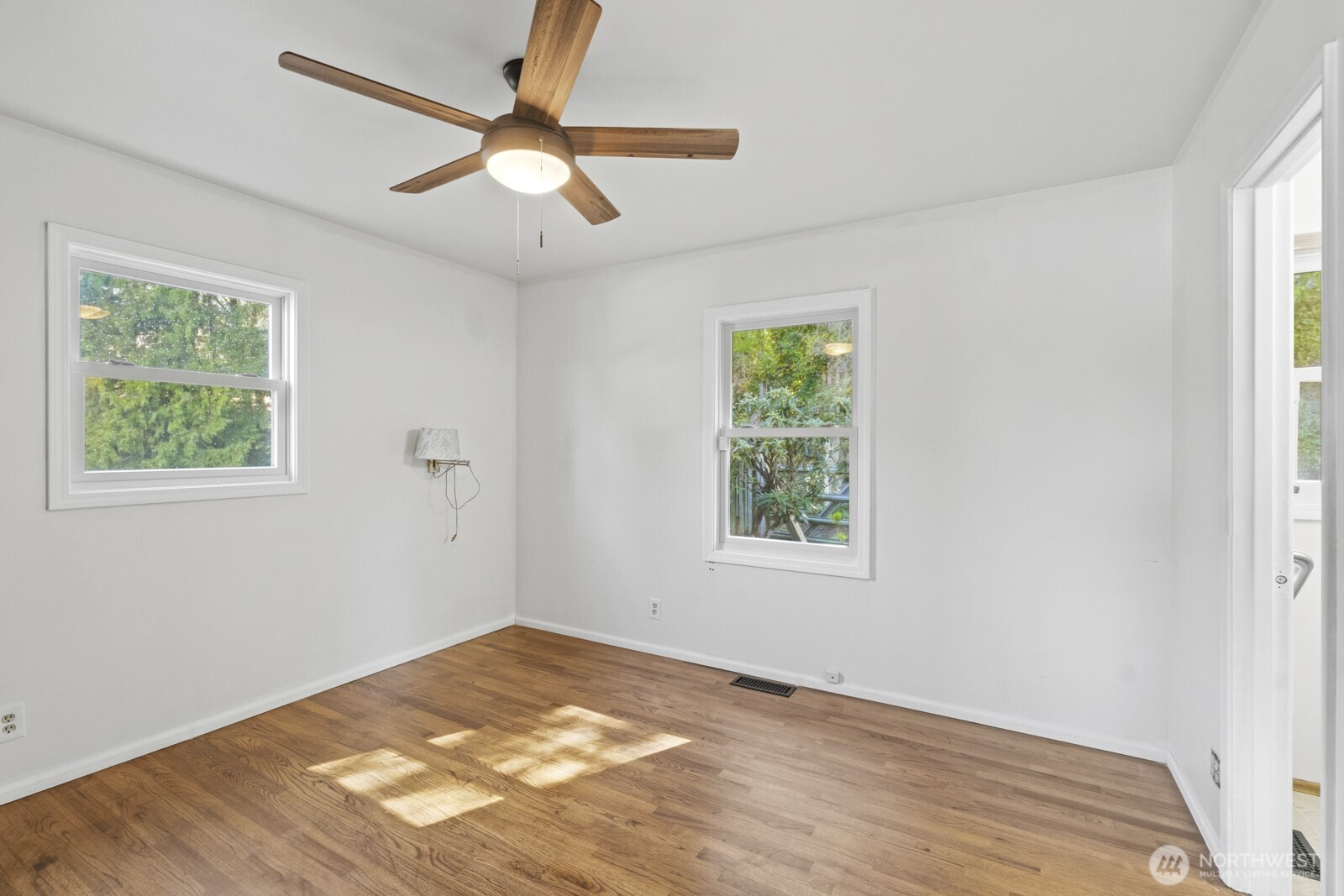 6215 Maple View Drive , Bremerton, WA 98312