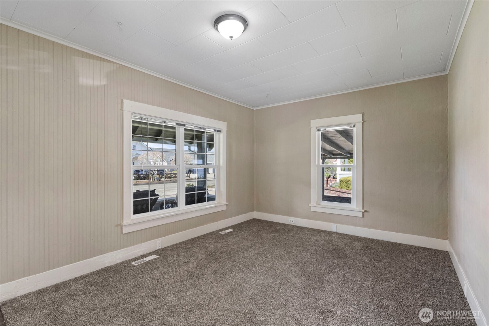 714 st G , Centralia, WA 98531