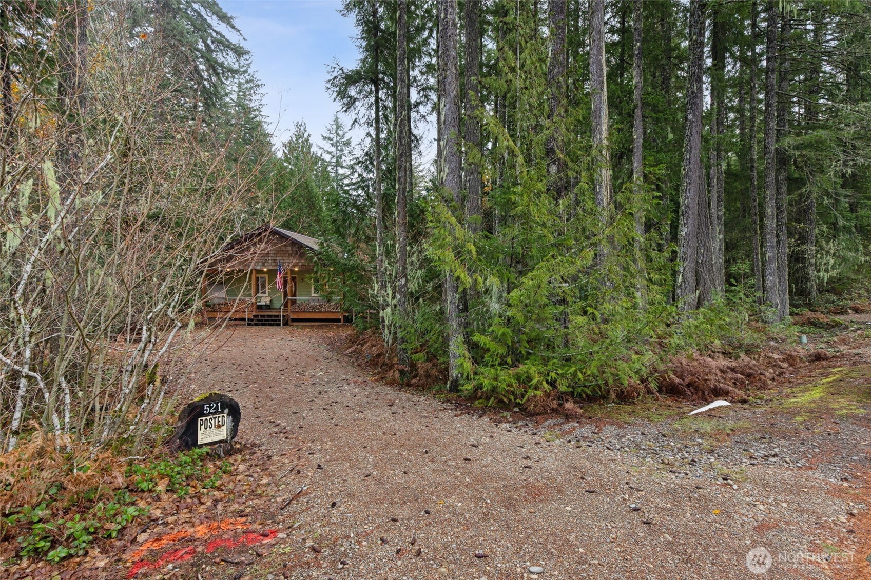 521 N Fairway Drive W, Hoodsport, WA 98548