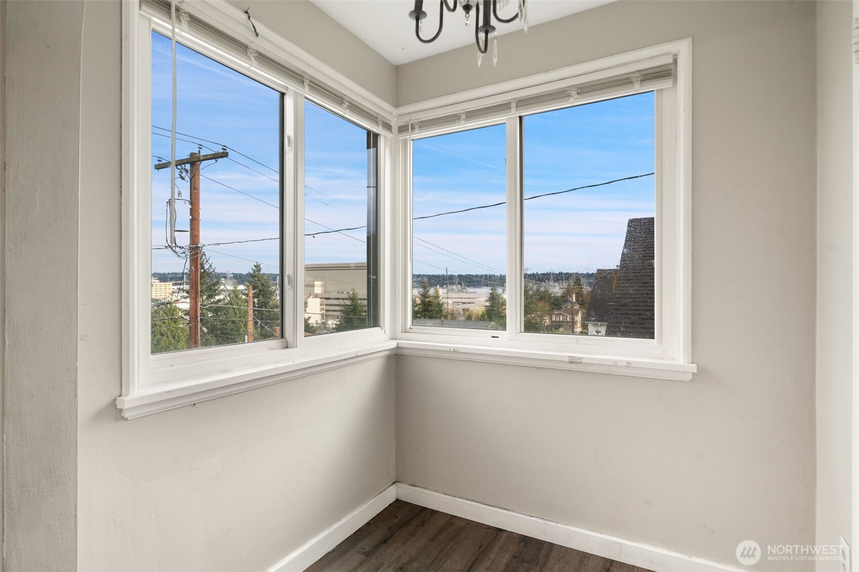 303 S Lafayette Avenue , Bremerton, WA 98312