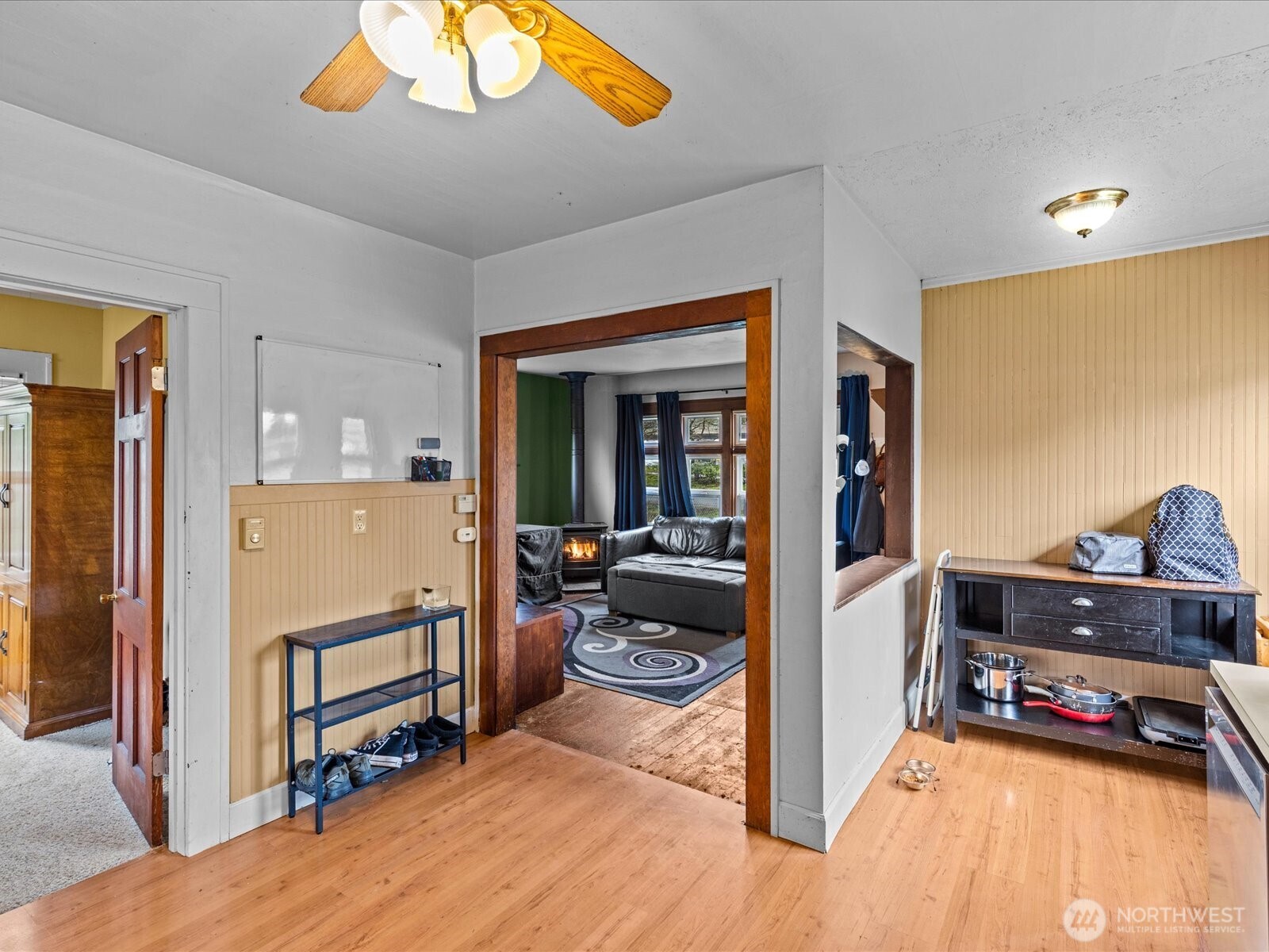 6807 Commercial Avenue , Everett, WA 98203-5304