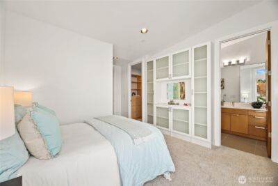 3037 NE Harrison Drive , Issaquah, WA 98029 - Photo 29
