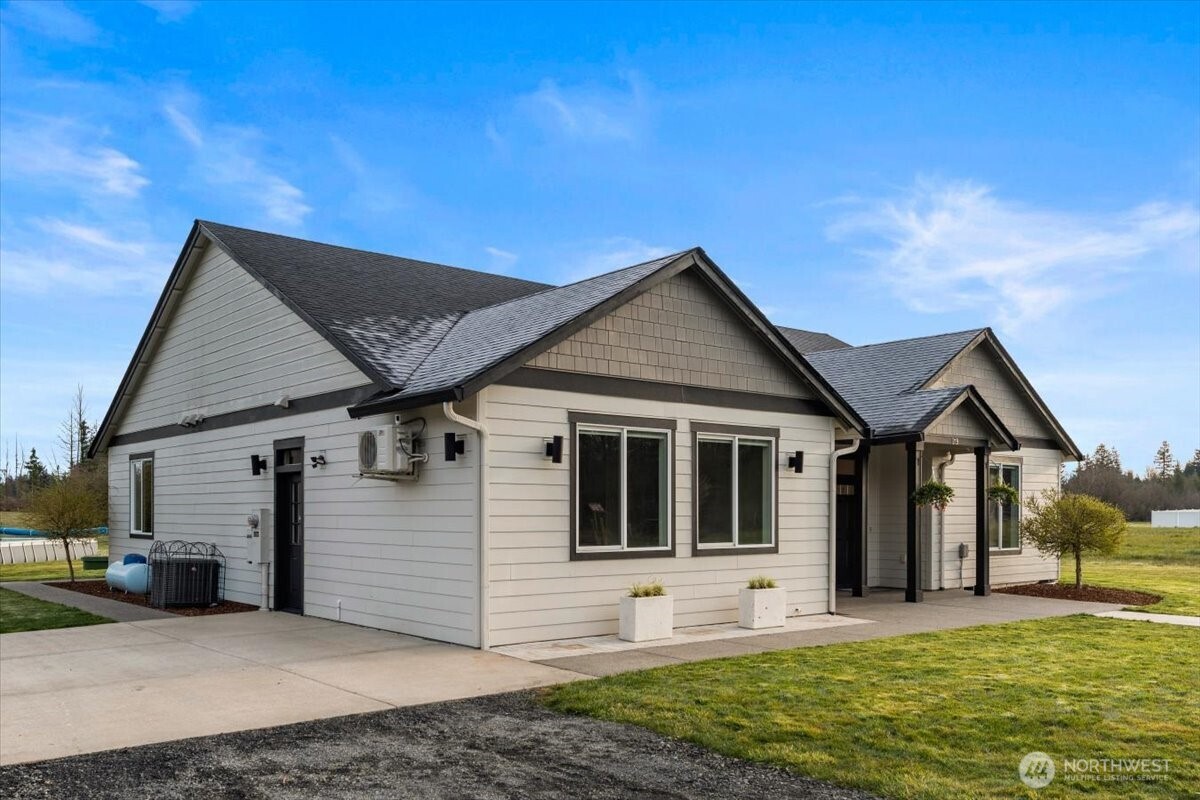 219 Bremgartner Road , Winlock, WA 98596