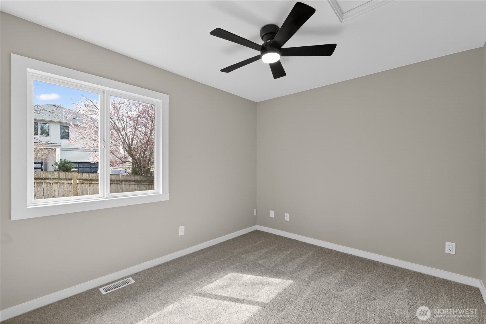 26518 NE Kennedy Drive , Duvall, WA 98019