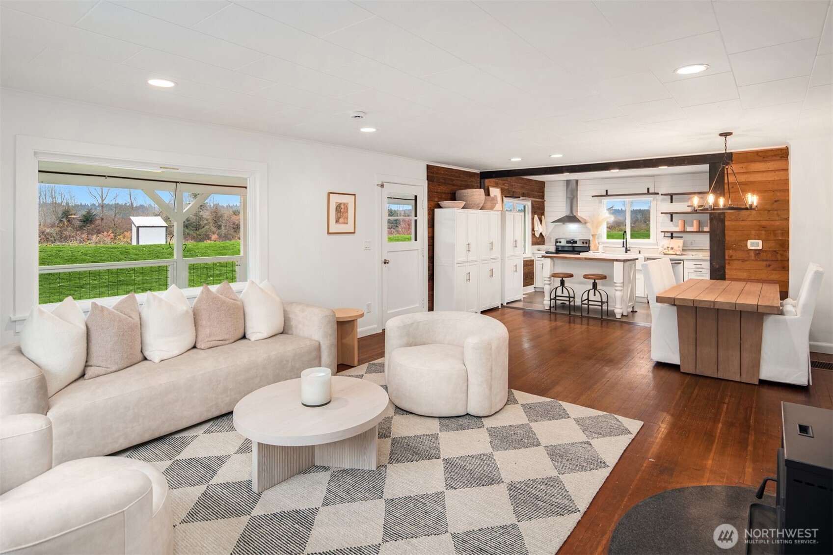 6001 Riverview Road , Snohomish, WA 98290