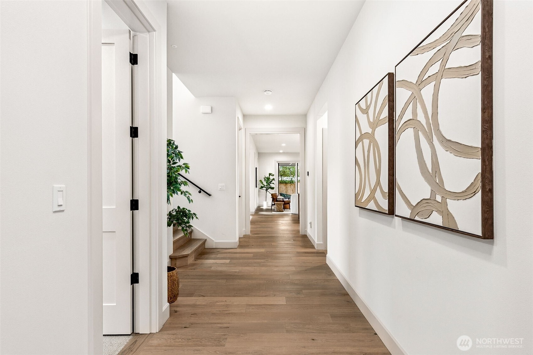 13017 NE 113th st #1, Kirkland, WA 98033