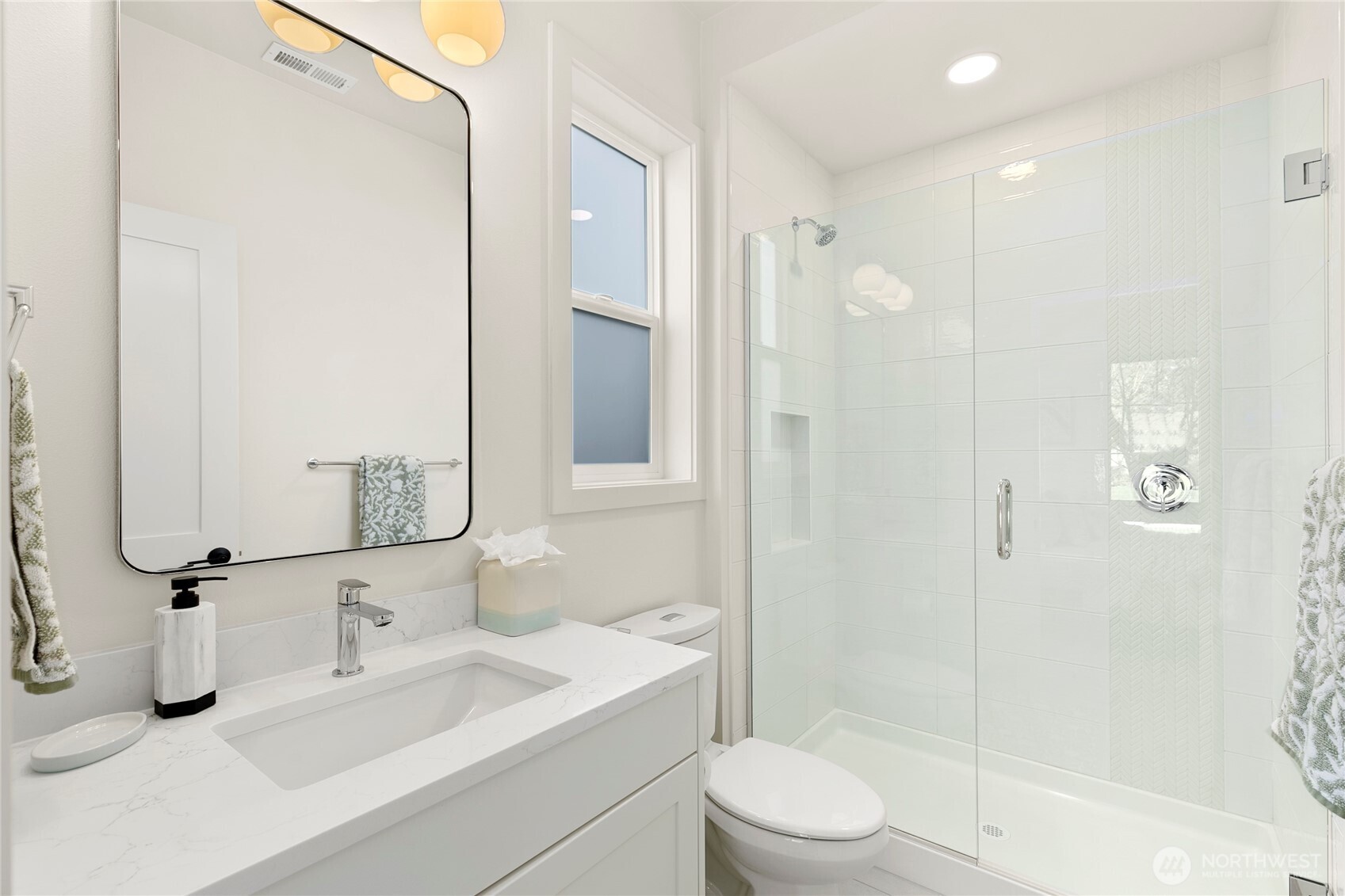 13017 NE 113th st #1, Kirkland, WA 98033