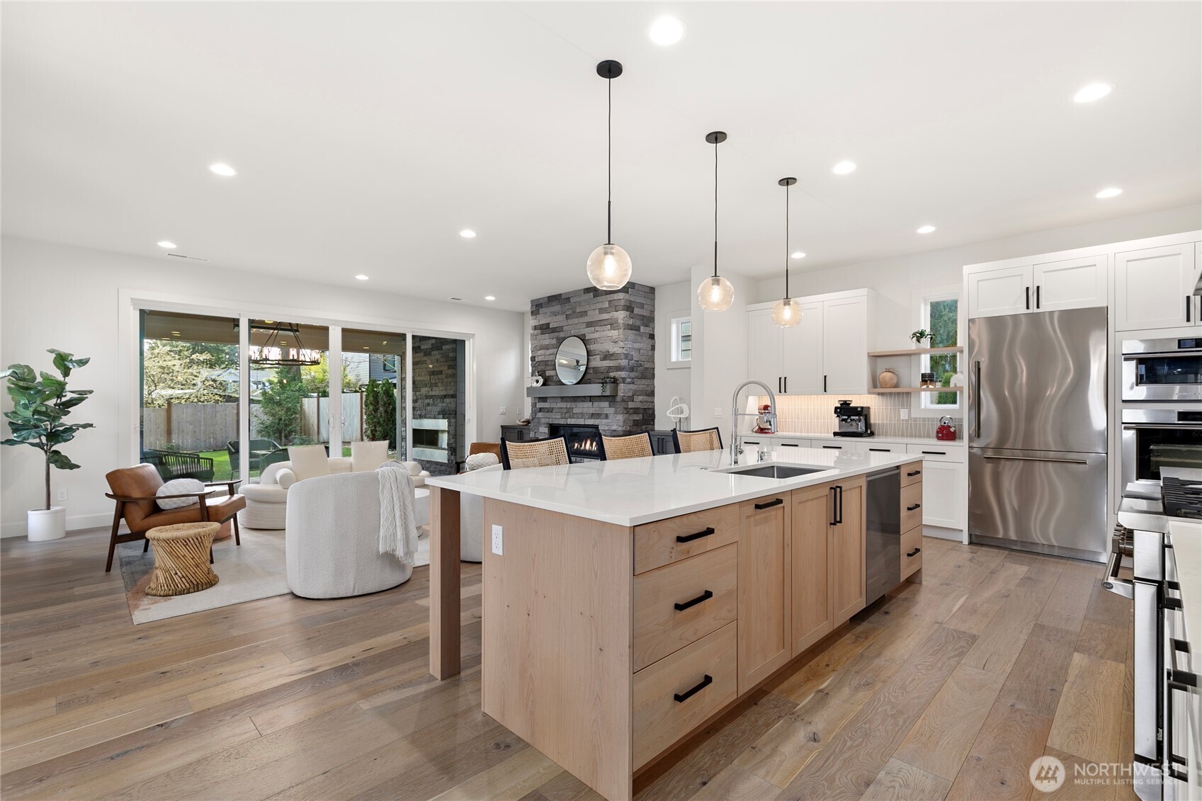 13017 NE 113th st #1, Kirkland, WA 98033