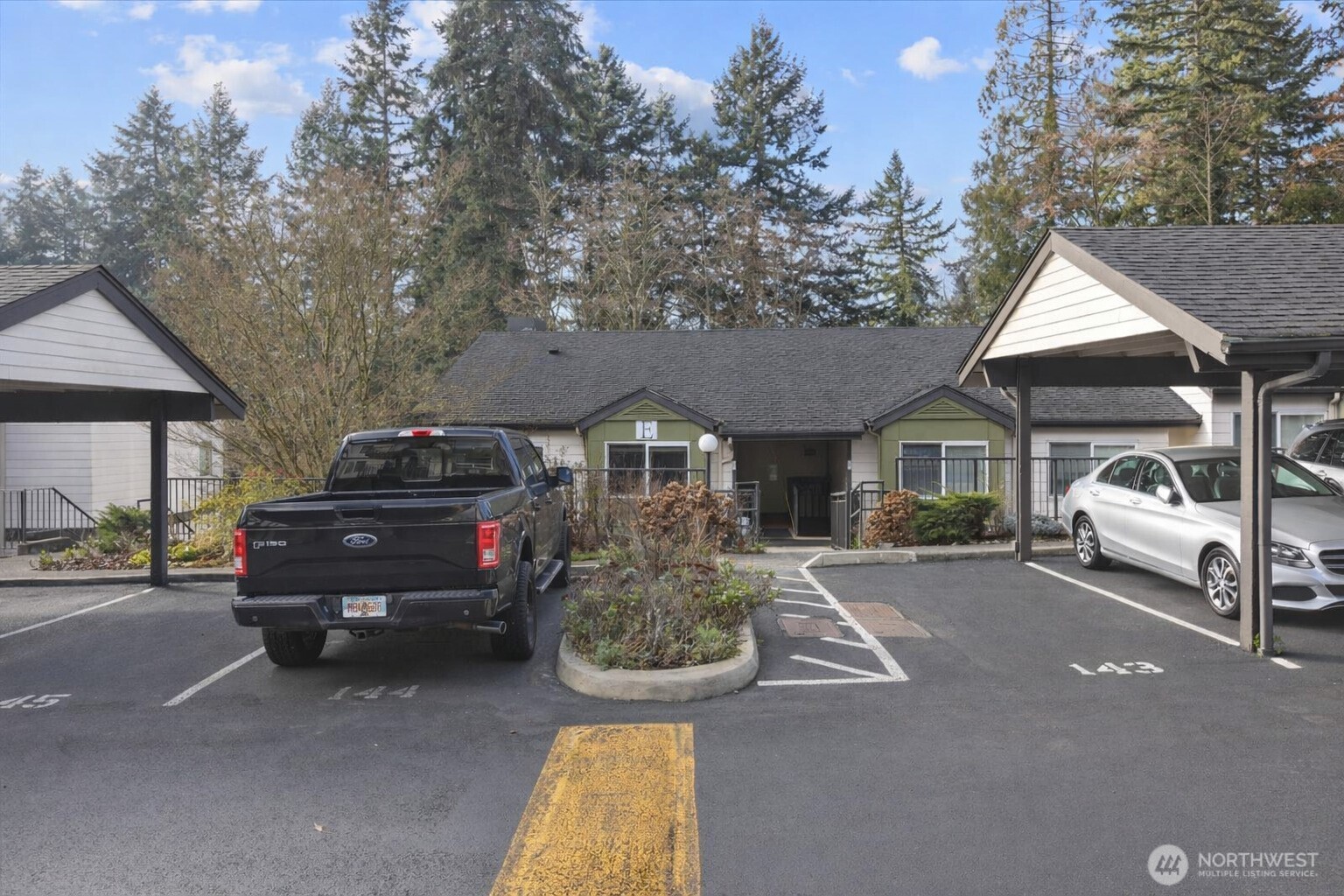 31500 33rd Place SW #E201, Federal Way, WA 98023