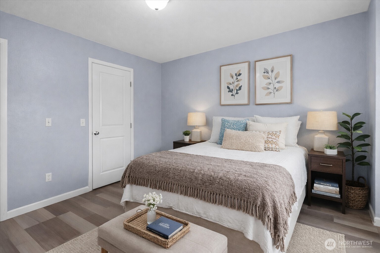 31500 33rd Place SW #E201, Federal Way, WA 98023