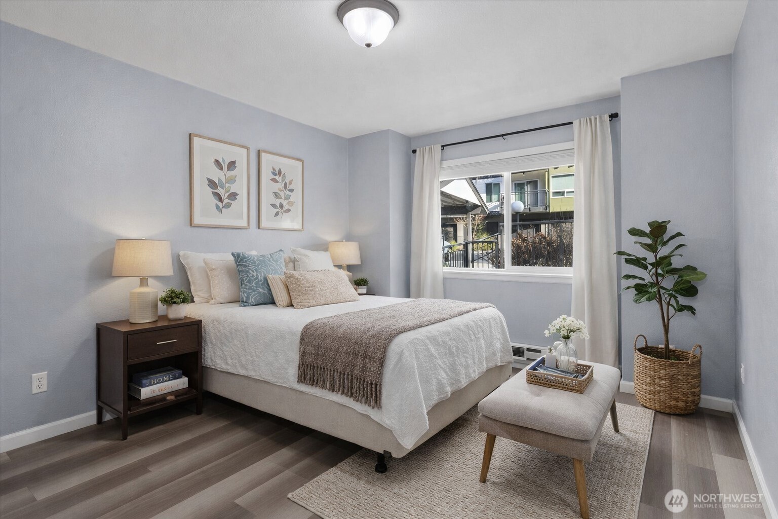 31500 33rd Place SW #E201, Federal Way, WA 98023