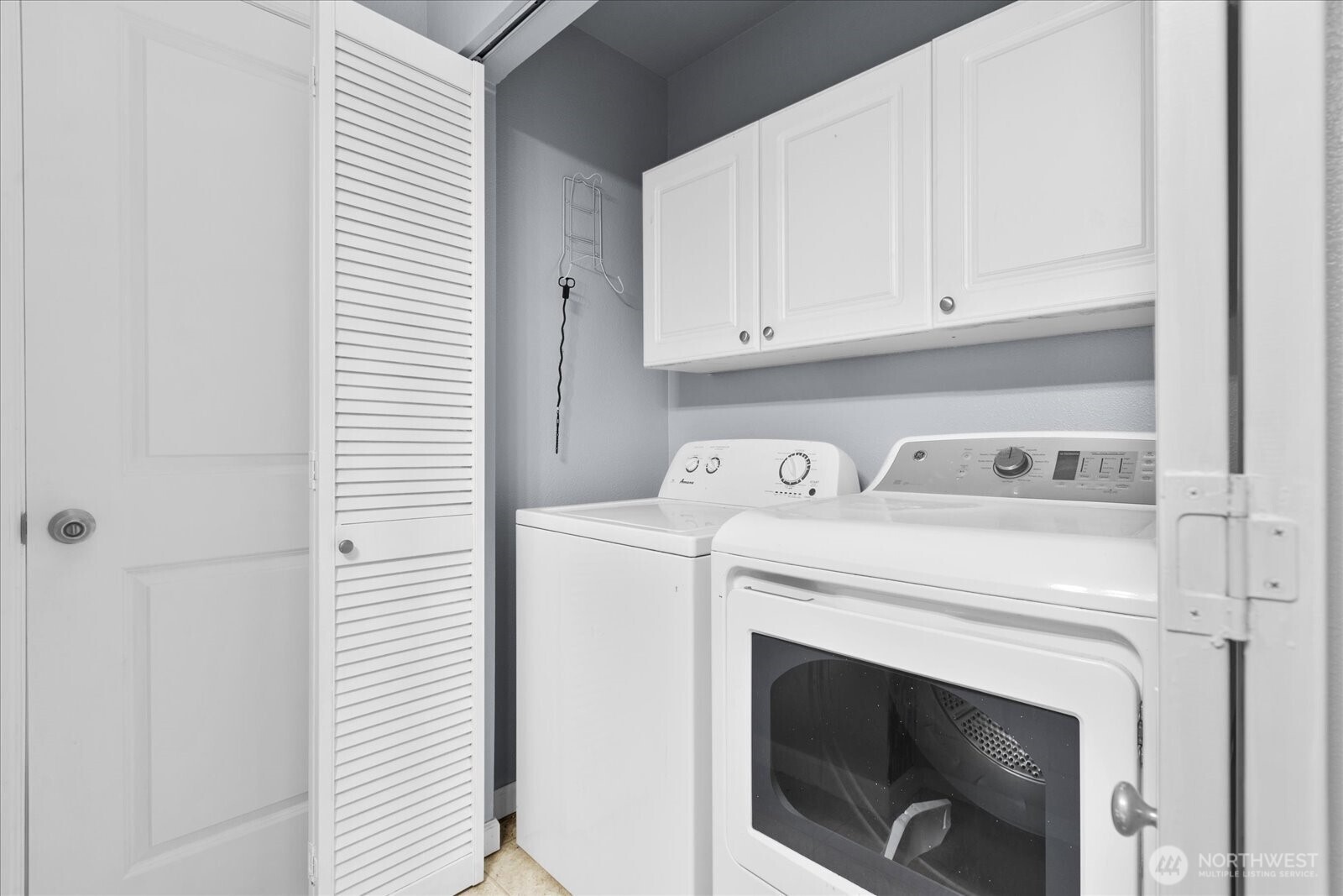 31500 33rd Place SW #E201, Federal Way, WA 98023