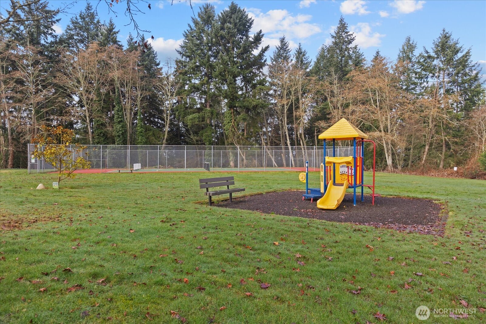 31500 33rd Place SW #E201, Federal Way, WA 98023