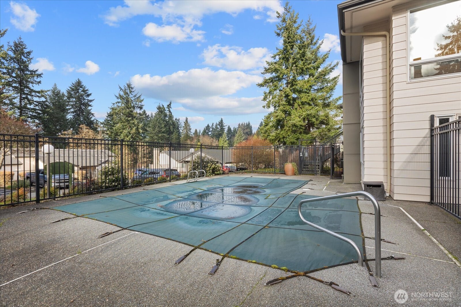 31500 33rd Place SW #E201, Federal Way, WA 98023