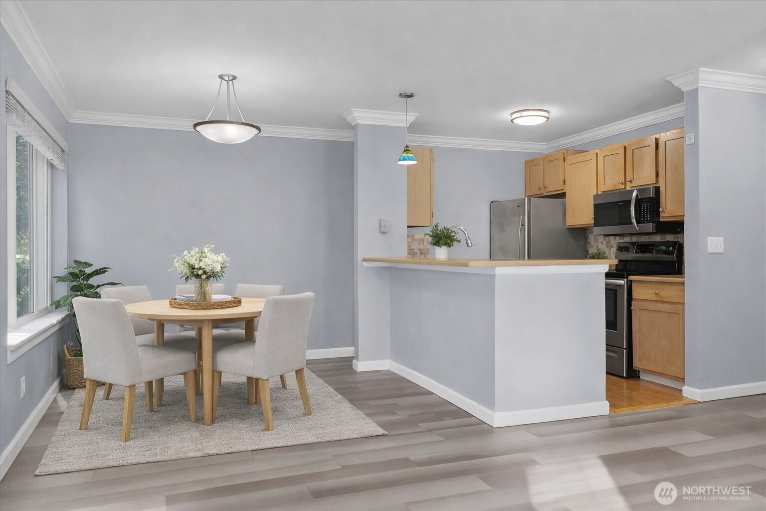 31500 33rd Place SW #E201, Federal Way, WA 98023