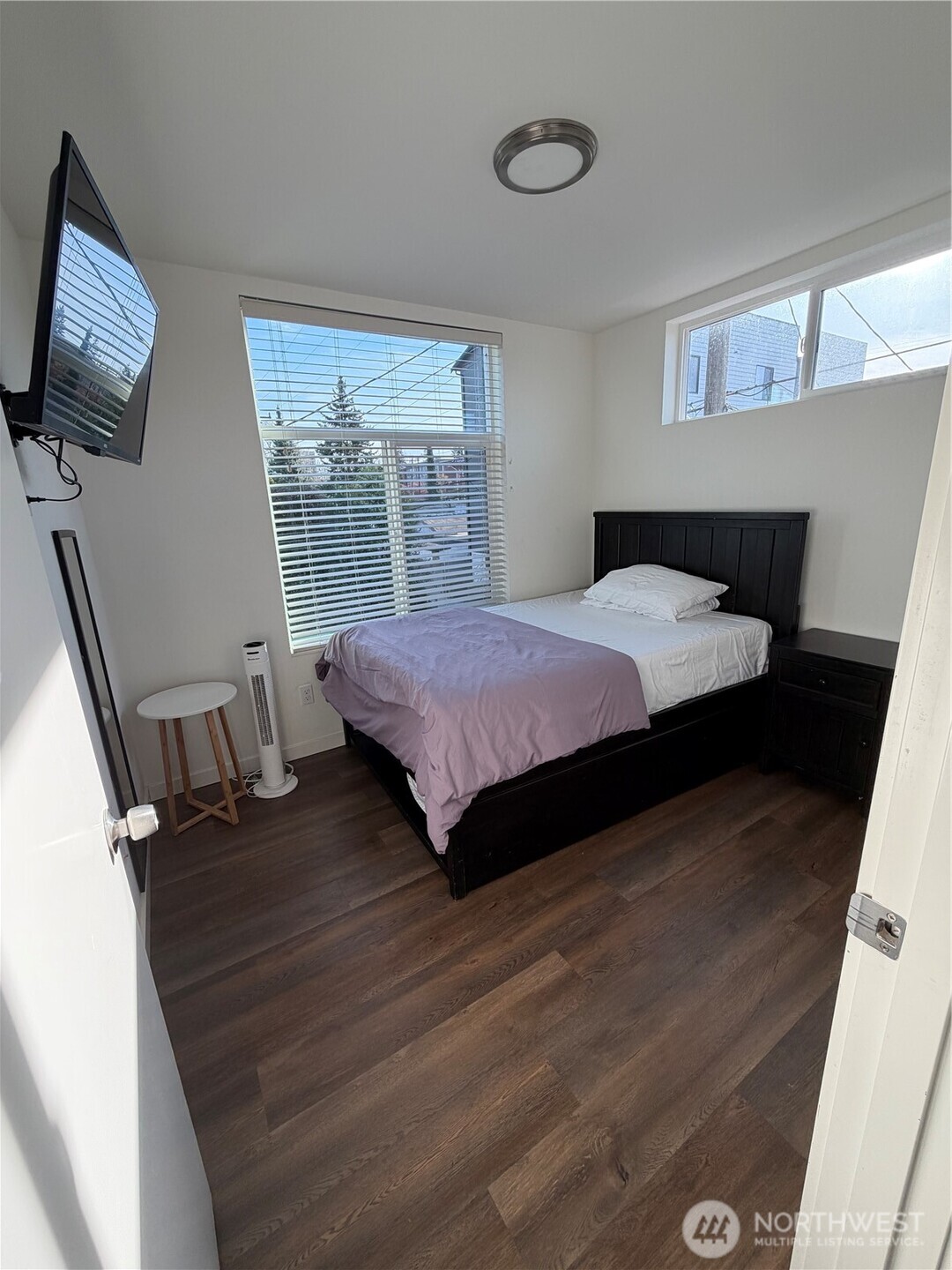 1017 NE 55th Street , Seattle, WA 98105