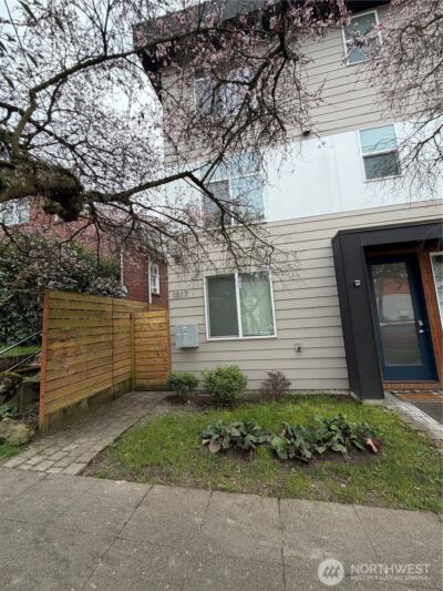 1017 NE 55th Street , Seattle, WA 98105 - Photo 4