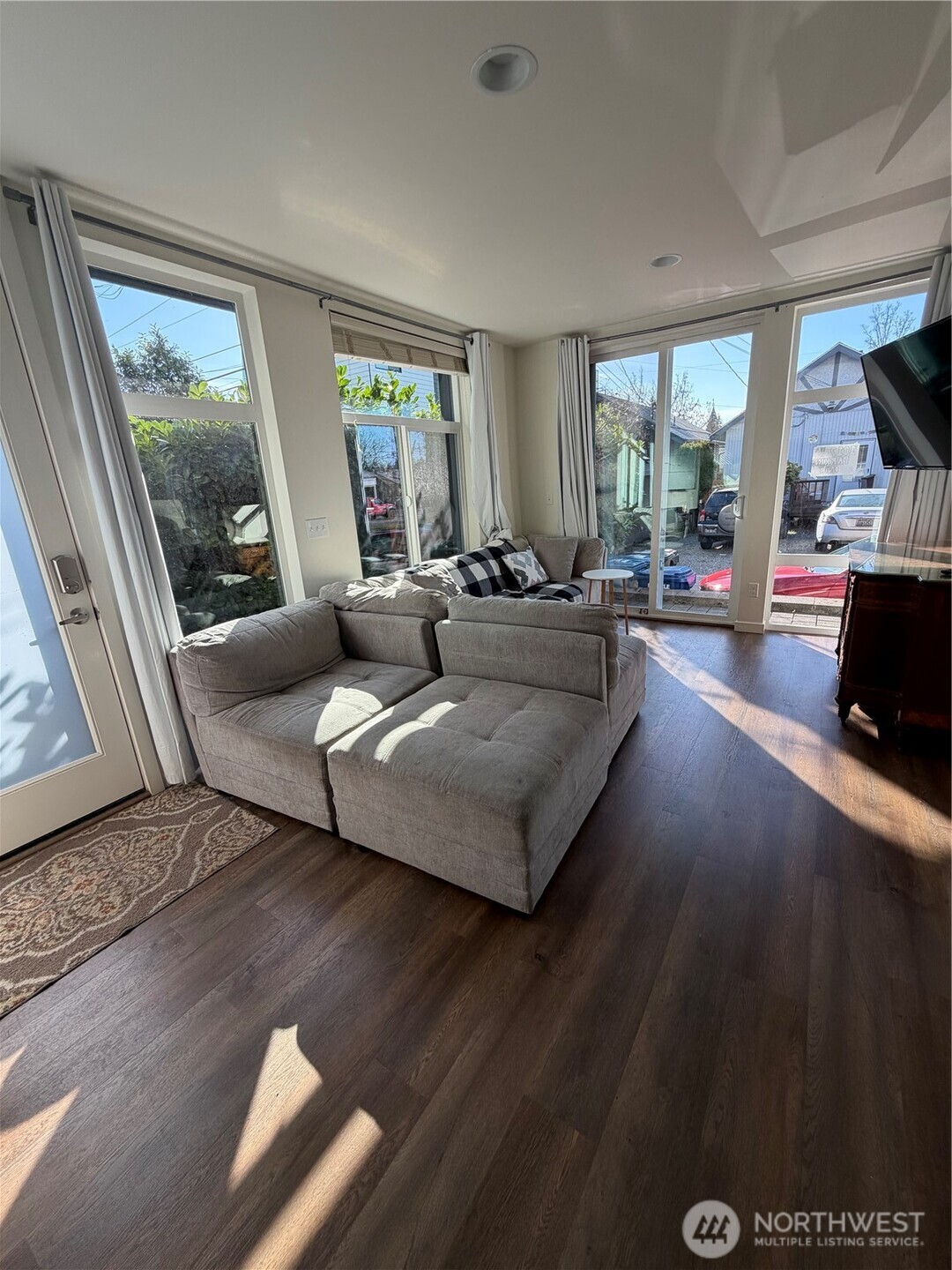 1017 NE 55th Street , Seattle, WA 98105