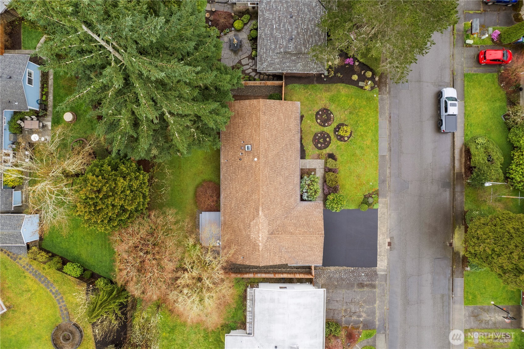 14128 82nd Place NE, Kirkland, WA 98034