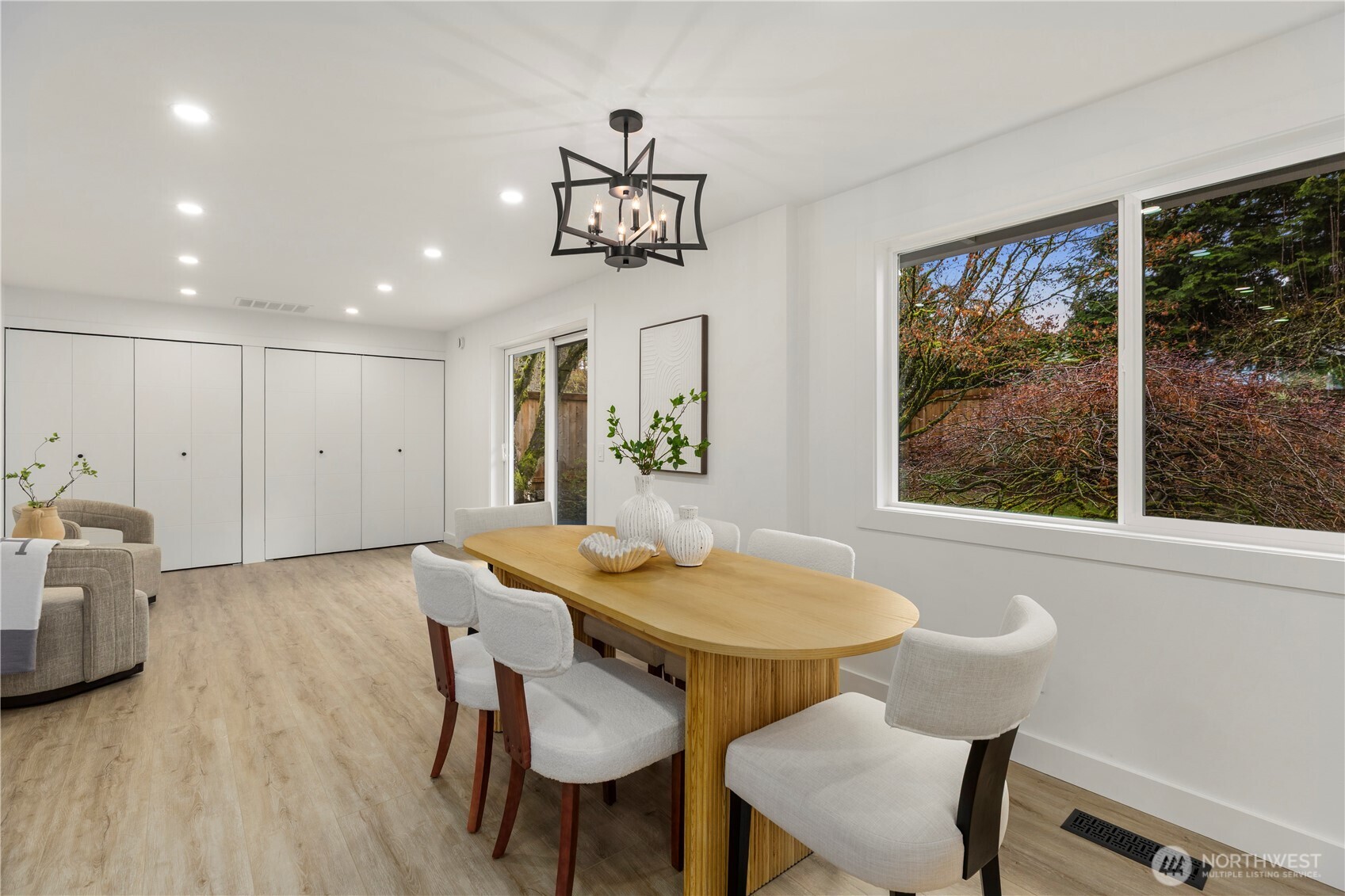 14128 82nd Place NE, Kirkland, WA 98034