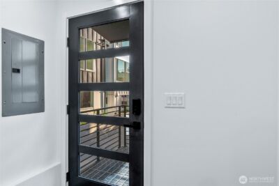 12510 35th Avenue NE #E, Seattle, WA 98125 - Photo 2