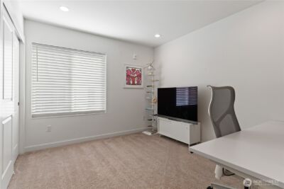 15538 NE 15th Place #301, Bellevue, WA 98007 - Photo 25