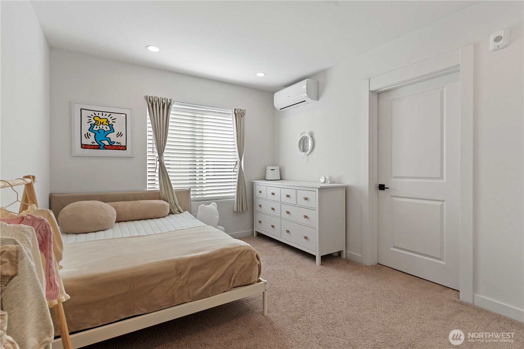 15538 NE 15th Place #301, Bellevue, WA 98007