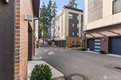 15538 NE 15th Place #301, Bellevue, WA 98007 - Photo 30