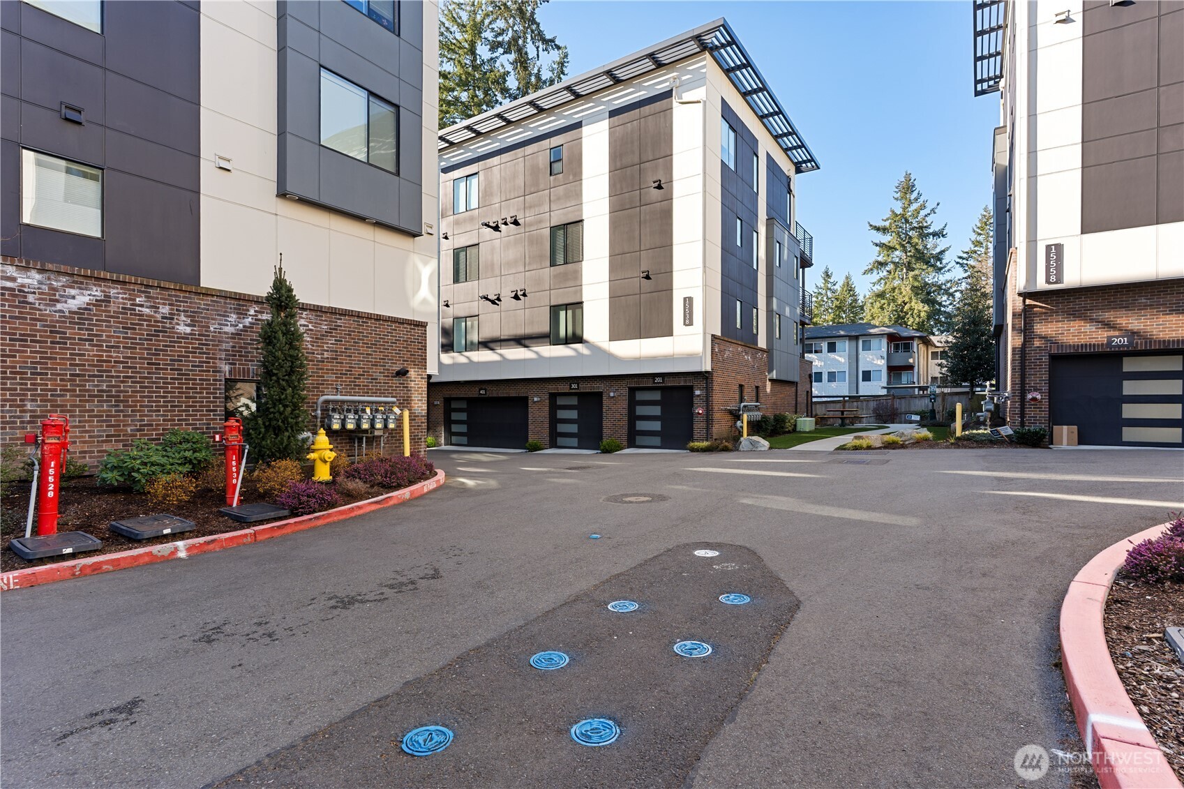 15538 NE 15th Place #301, Bellevue, WA 98007