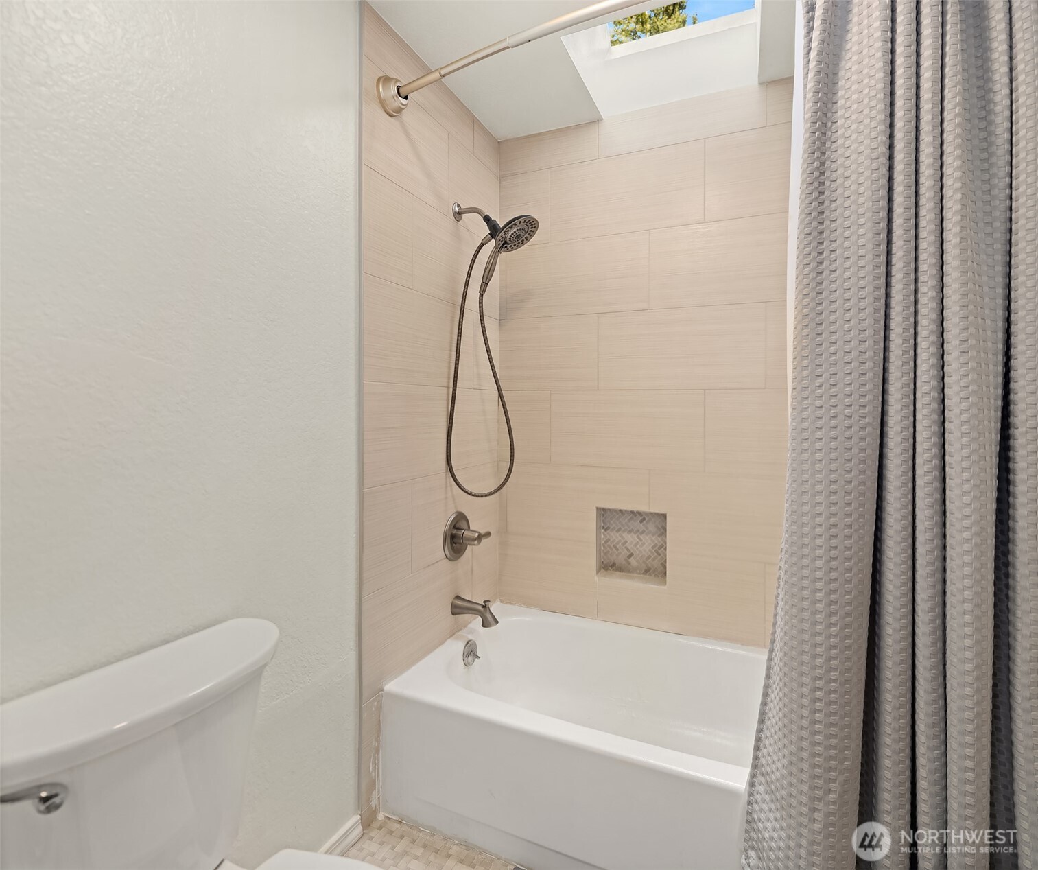 21803 NE 154th Street , Woodinville, WA 98077