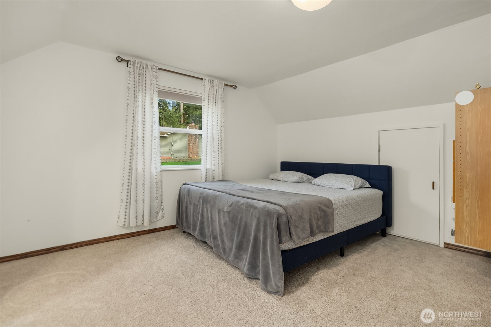 21803 NE 154th Street , Woodinville, WA 98077