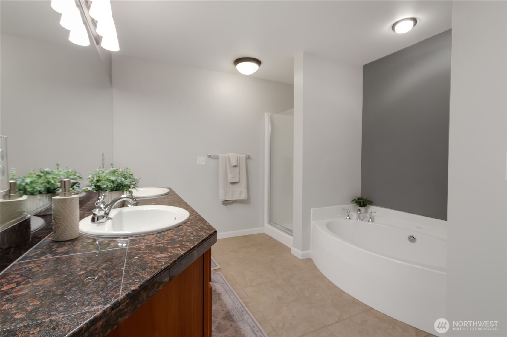 7208 James Place SE, Auburn, WA 98092