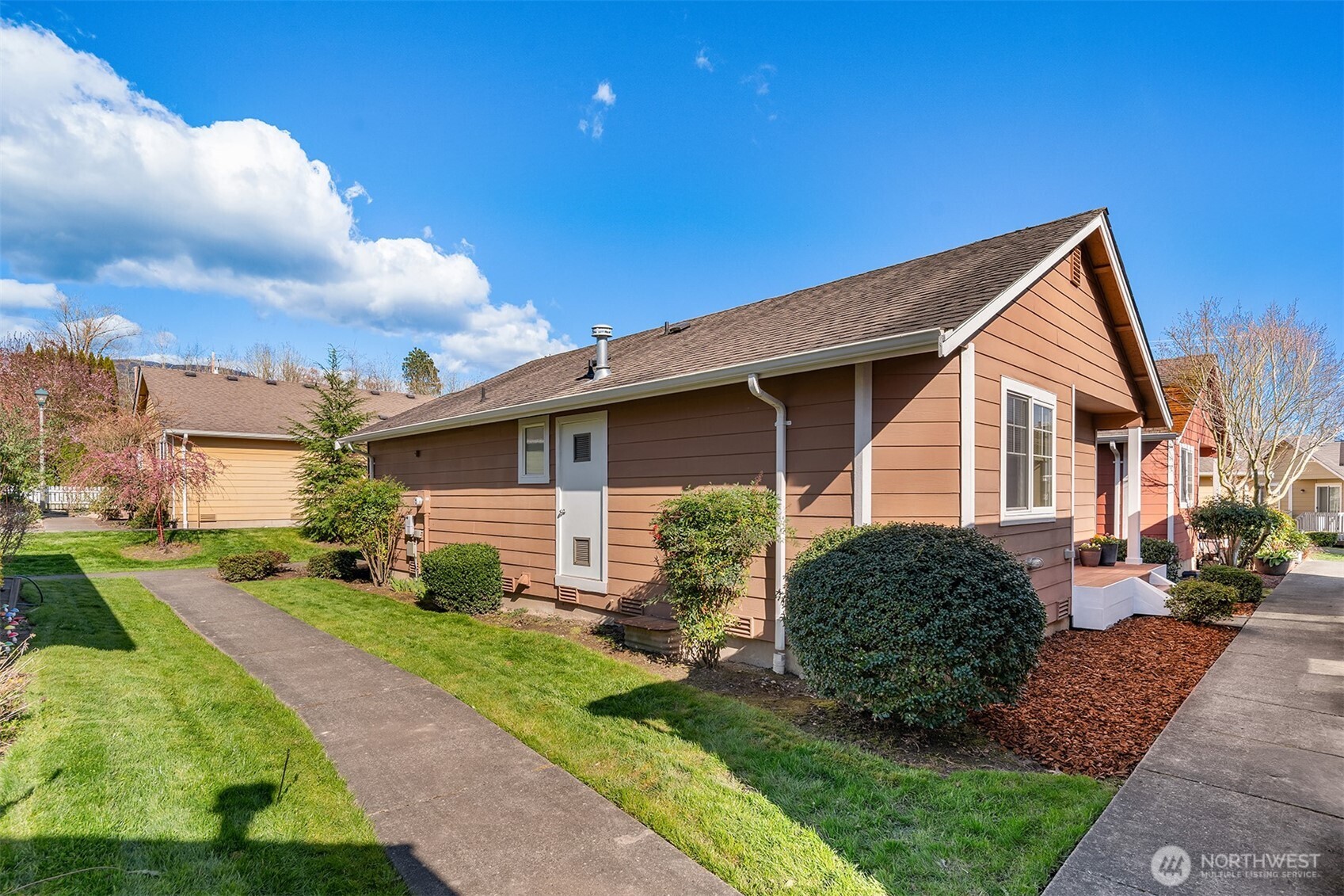 1803 Wildflower Way , Sedro Woolley, WA 98284-7442