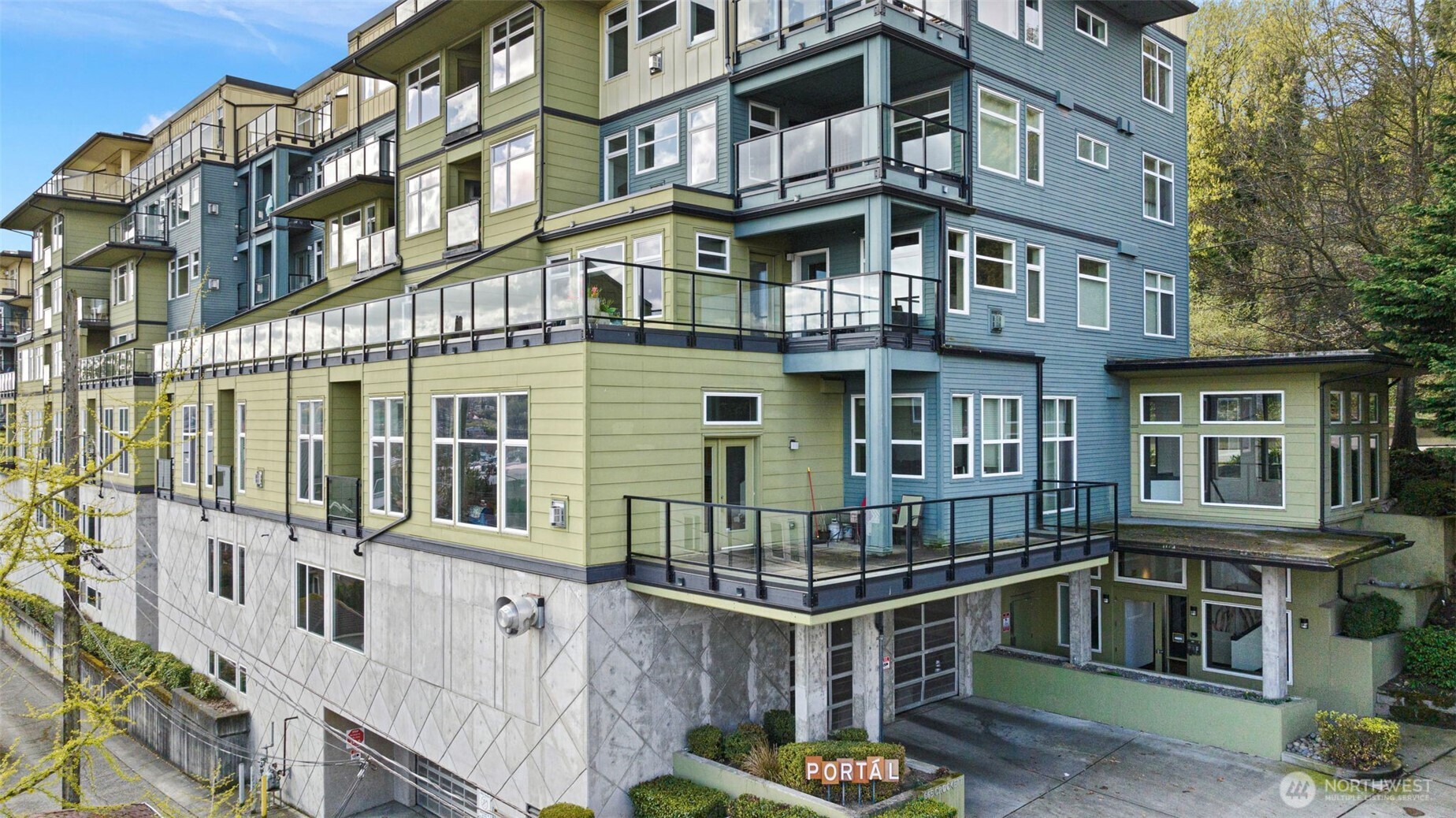 655 Crockett Street #B207, Seattle, WA 98109